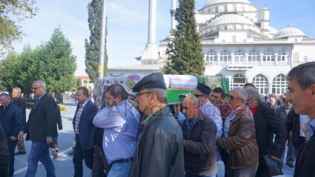 Abuloğlu Dualarla Defnedildi