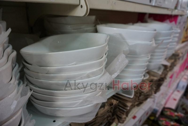 ACELE EDİN Stokları Eritiyoruz Ne Alırsan 5 TL
