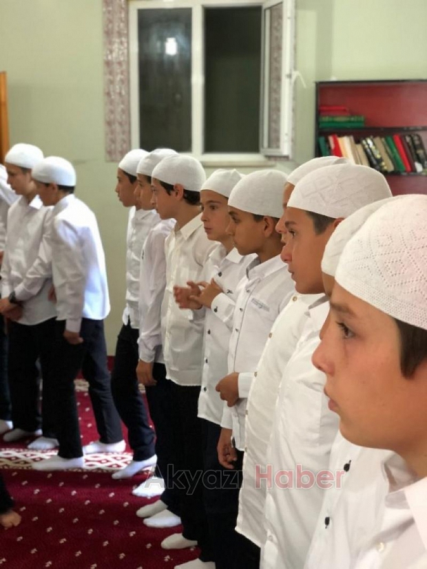 Acelle Yayla Kur’an Kursu Hatim Cemiyeti Yapıldı