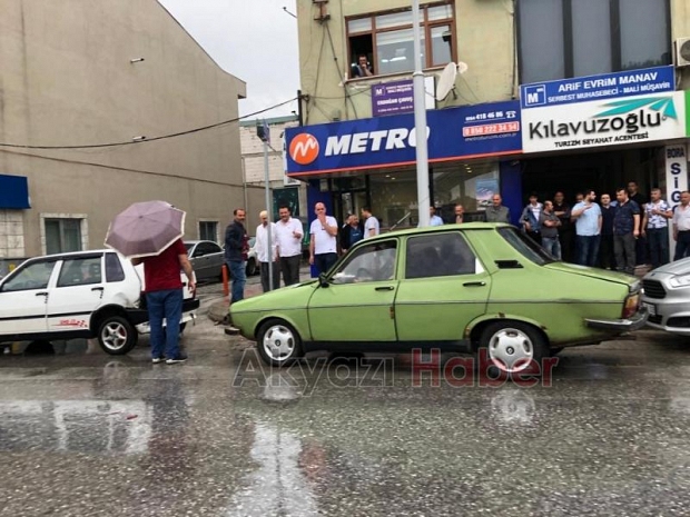 Ada Caddesinde Trafik Kazası