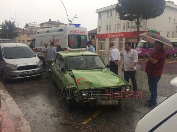 Ada Caddesinde Trafik Kazası
