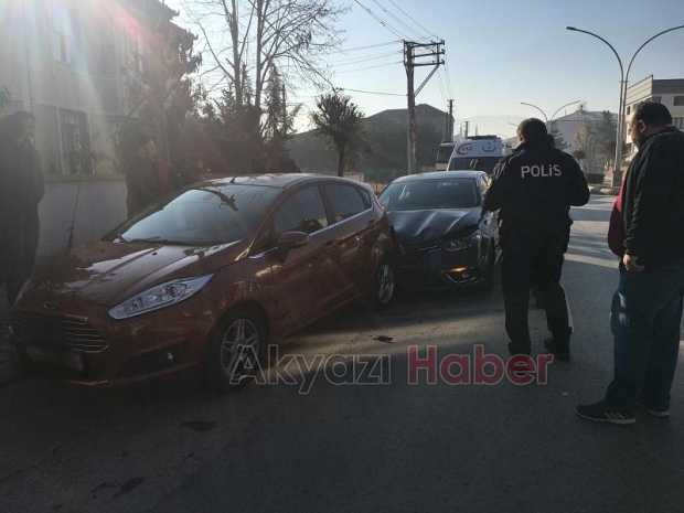 Ada Caddesinde Trafik Kazası