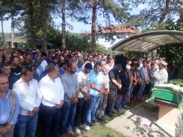Ahmet Çavdaroğlu defnedildi