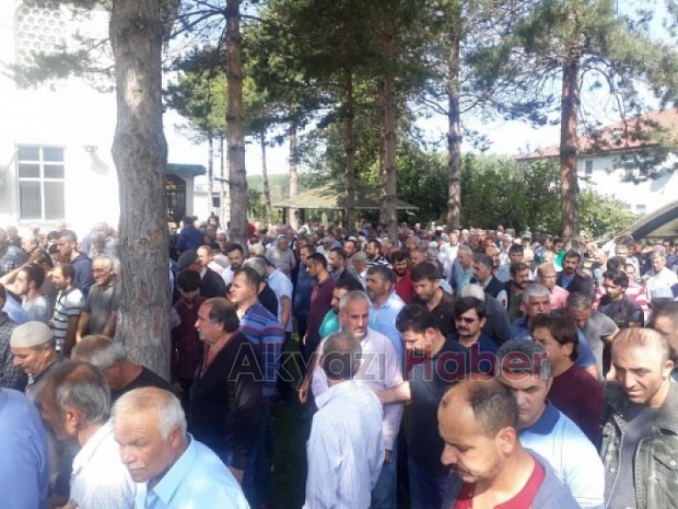 Ahmet Çavdaroğlu defnedildi