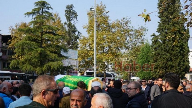 Ahmet Şimşir dualarla defnedildi