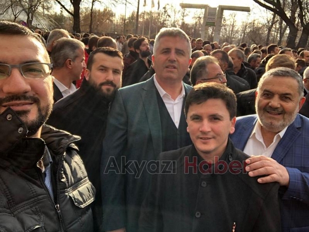 AK Parti İlçe Teşkilatı Ankara'ya çıkartma yaptı