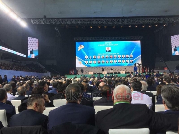 AK Parti İlçe Teşkilatı Ankara'ya çıkartma yaptı