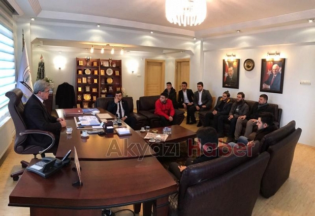 Ak Partili Gençlerden Başkan Akcan’a Ziyaret