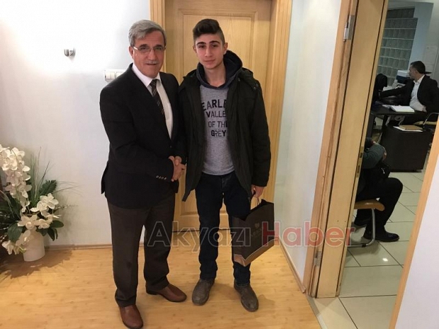 Ak Partili Gençlerden Başkan Akcan’a Ziyaret