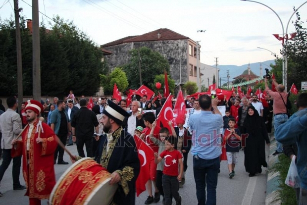 Akyazı 15 Temmuz İçin Yürüdü