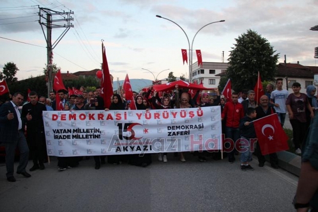 Akyazı 15 Temmuz İçin Yürüdü