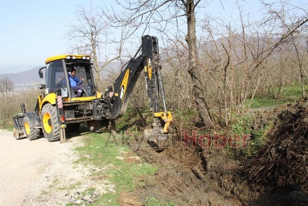 AKYAZI BELEDİYESİ KIŞA HAZIRLIK ÇALIŞMALARINA BAŞLADI