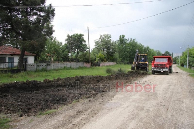 AKYAZI BELEDİYESİ KIŞA HAZIRLIK ÇALIŞMALARINA BAŞLADI