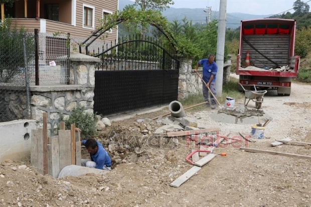 AKYAZI BELEDİYESİ KIŞA HAZIRLIK ÇALIŞMALARINA BAŞLADI