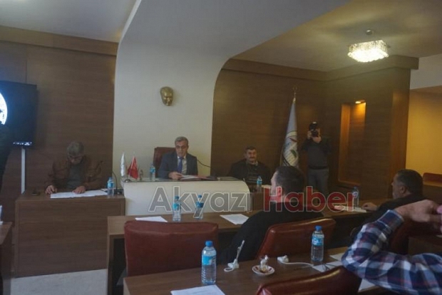 Akyazı Belediyesi Meclisi yılın ilk toplantısını yaptı