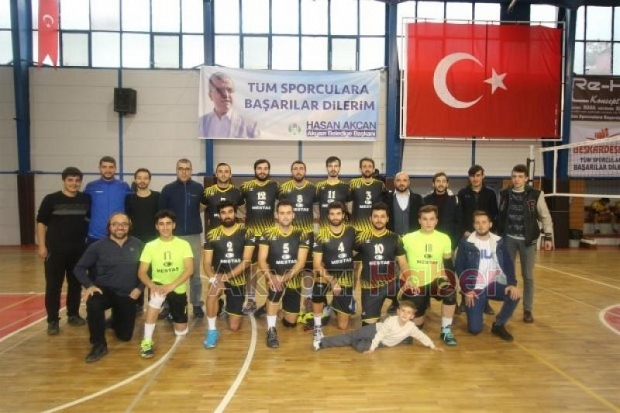 AKYAZI BELEDİYESİ VOLEYBOL TAKIMI DOLUDİZGİN