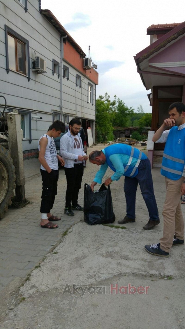 AKYAZI BEŞIR DERNEĞI NDEN 62 AİLEYE YARDIM