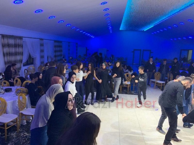 Akyazı bilgin Kolejiden Kış Gecesi Organizasyonu