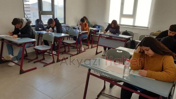 Akyazı bilgin Kolejiden Kış Gecesi Organizasyonu