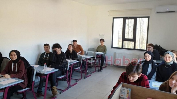 Akyazı bilgin Kolejiden Kış Gecesi Organizasyonu