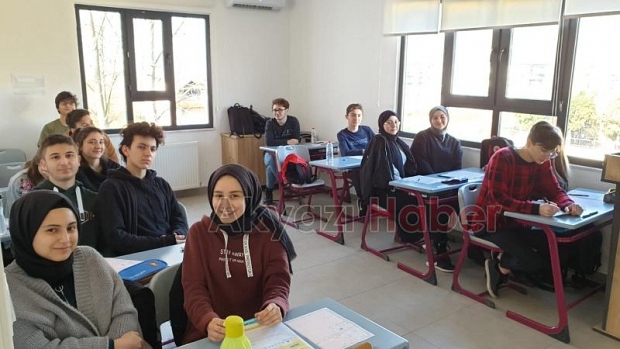 Akyazı bilgin Kolejiden Kış Gecesi Organizasyonu