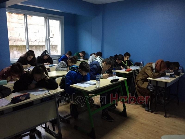Akyazı bilgin Kolejiden Kış Gecesi Organizasyonu