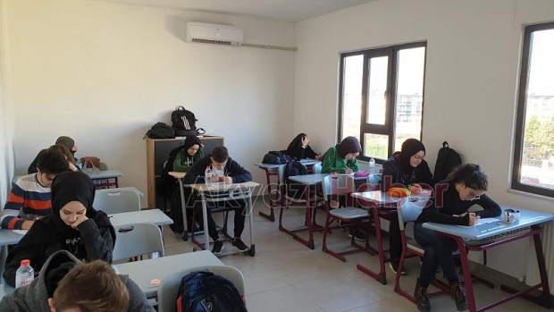 Akyazı bilgin Kolejiden Kış Gecesi Organizasyonu