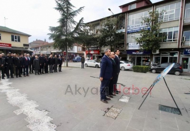 Akyazı da 24 Kasım Öğretmenler Günü Törenle Kutlandı