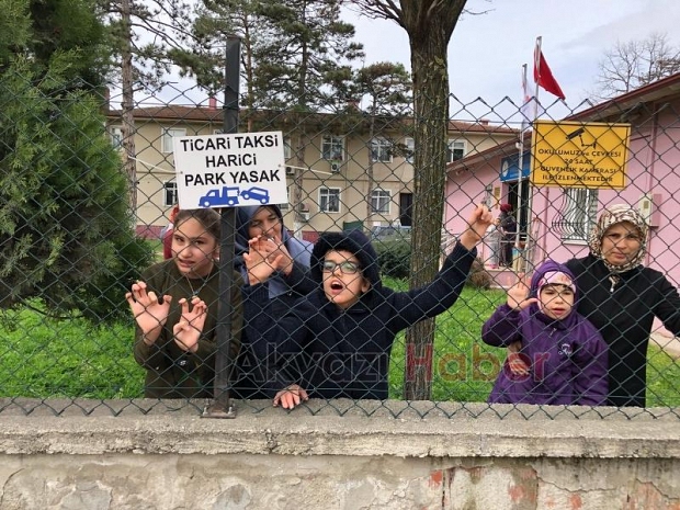 Akyazı'da Binler Mehmetçik İçin Yürüdü