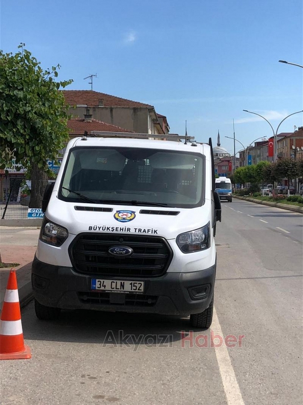 Akyazı'da çapraz park dönemine son
