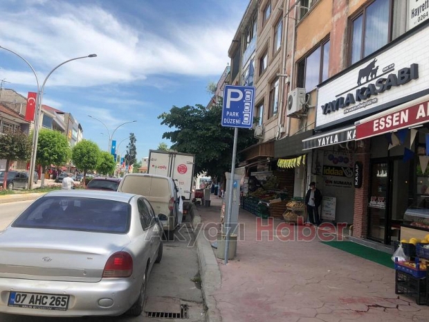 Akyazı'da çapraz park dönemine son