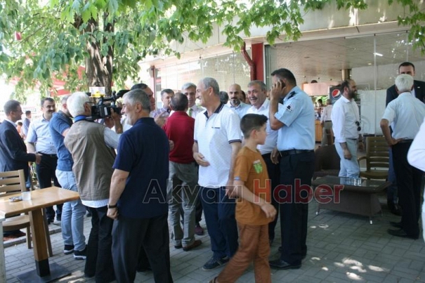 AKYAZI'DA PROTOKOL BAYRAMLAŞTI