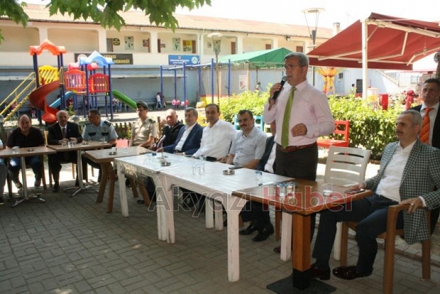 AKYAZI'DA PROTOKOL BAYRAMLAŞTI
