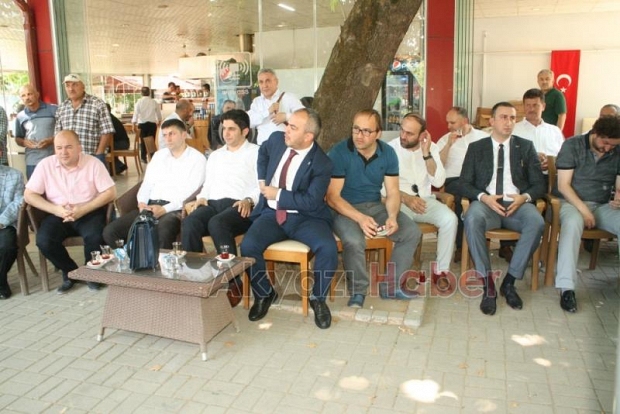 AKYAZI'DA PROTOKOL BAYRAMLAŞTI