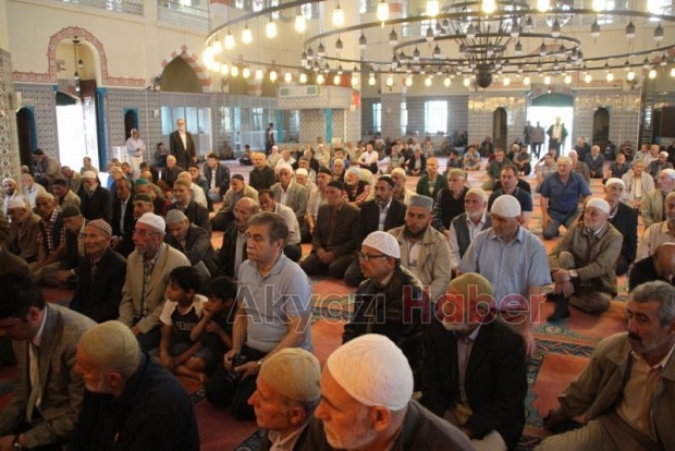 Şehit Olan 13 Asker İçin Akyazı da Mevlit