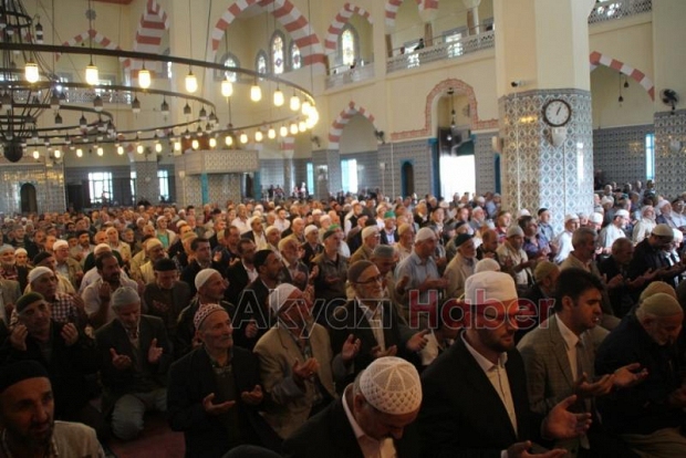 Şehit Olan 13 Asker İçin Akyazı da Mevlit