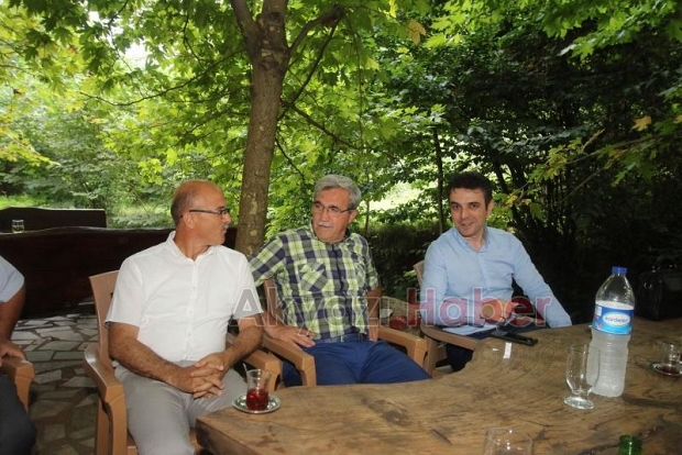 Akyazı'dan ayrılan hakim ve savcılara veda yemeği