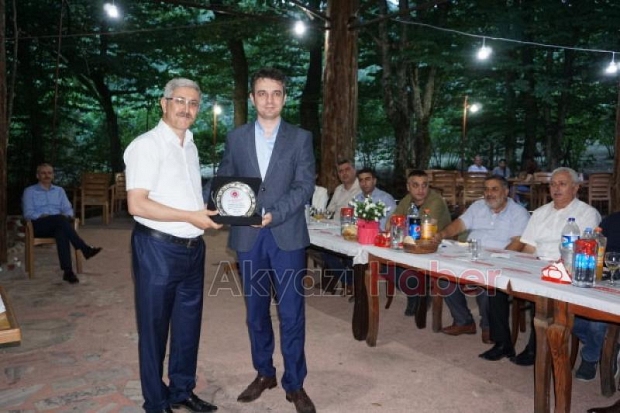 Akyazı'dan ayrılan hakim ve savcılara veda yemeği