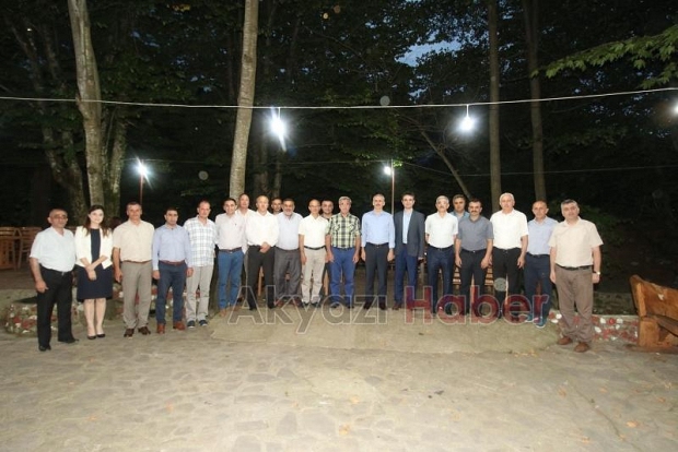 Akyazı'dan ayrılan hakim ve savcılara veda yemeği