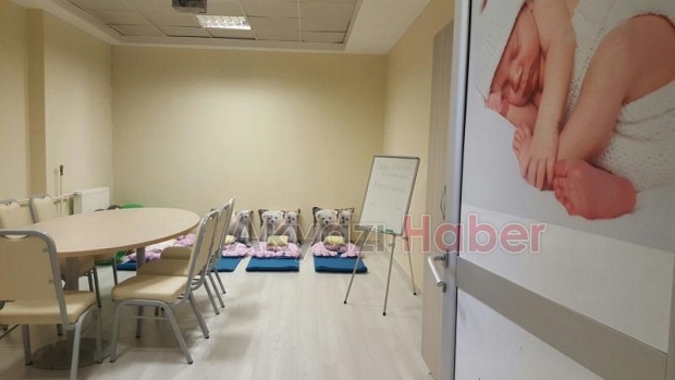 AKYAZI DEVLET HASTANESİNDE GEBE EĞİTİM SINIFI AÇILDI