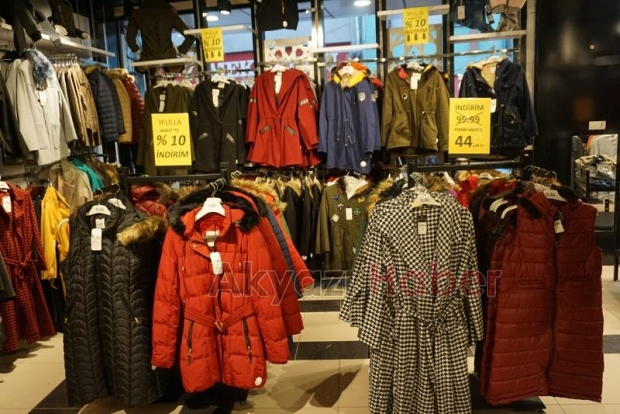 Akyazı Fulla'da Dev İndirim