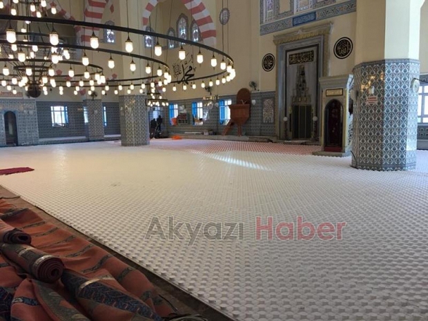 Akyazı Gazi Süleymapaşa Camii’nde Tadilat Çalışması