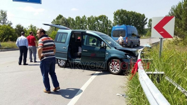 TEM Otoyolu Akyazı Gişelerinde Trafik Kazası