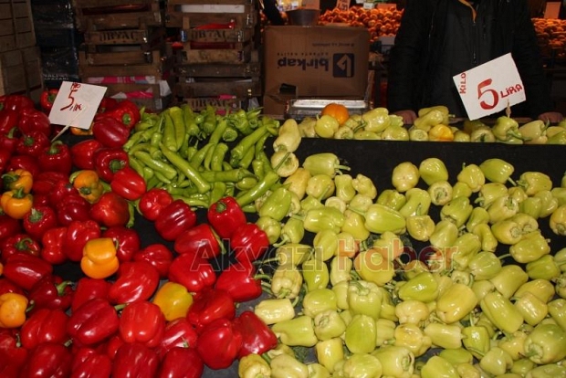 Akyazı Haber Pazarın Nabzını Tuttu