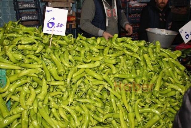 Akyazı Haber Pazarın Nabzını Tuttu
