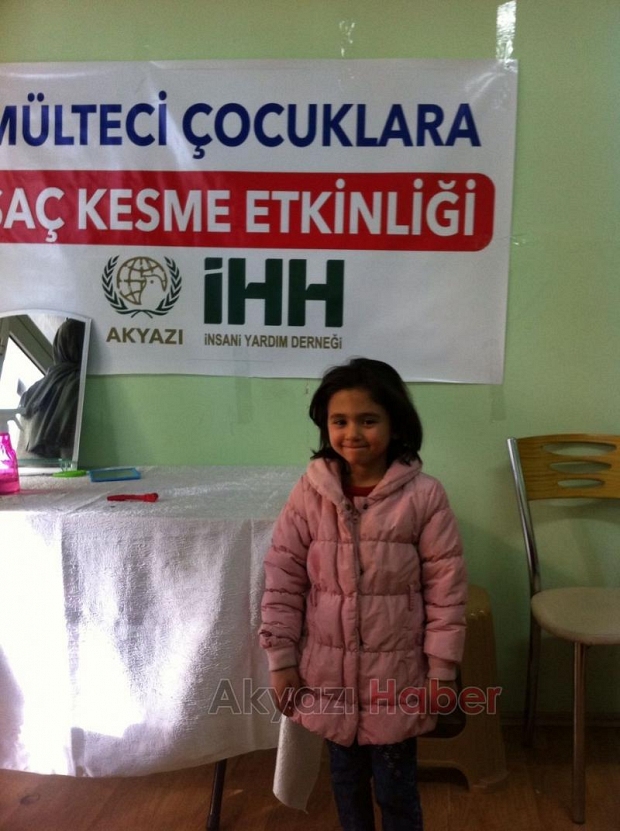 Akyazı İHH dan Mültecilere Yardımlarını Eksik Etmiyor