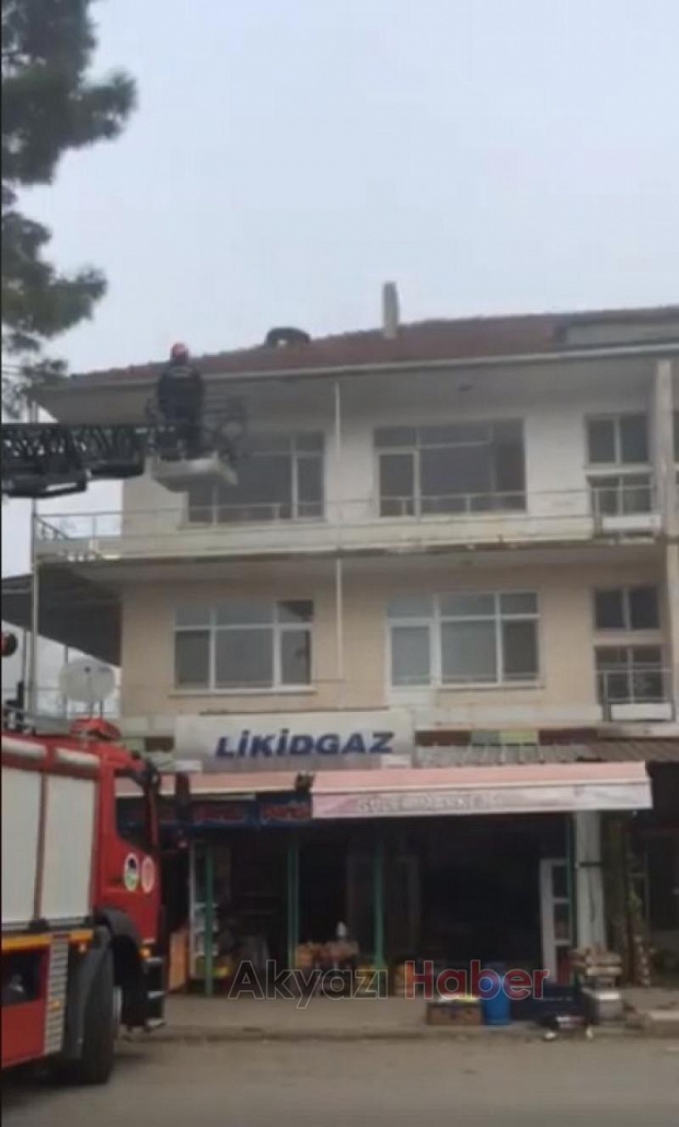 Akyazı İtfaiyesi’nden Köpek Kurtarma Operasyonu