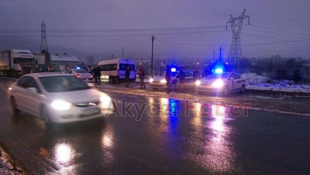 Akyazı Jandarma Ekipleri Servis Araçlarını Denetledi