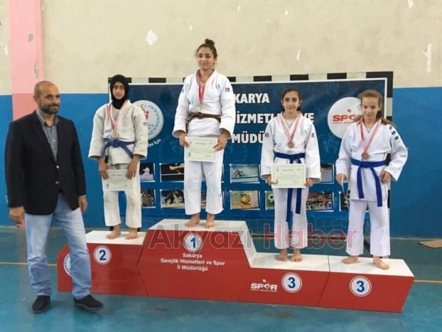 Akyazı Judocular Şampiyon Oldu