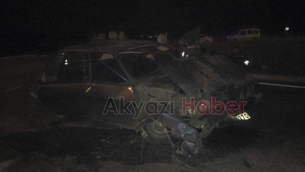 Akyazı Kazancı kavşağında trafik kazası